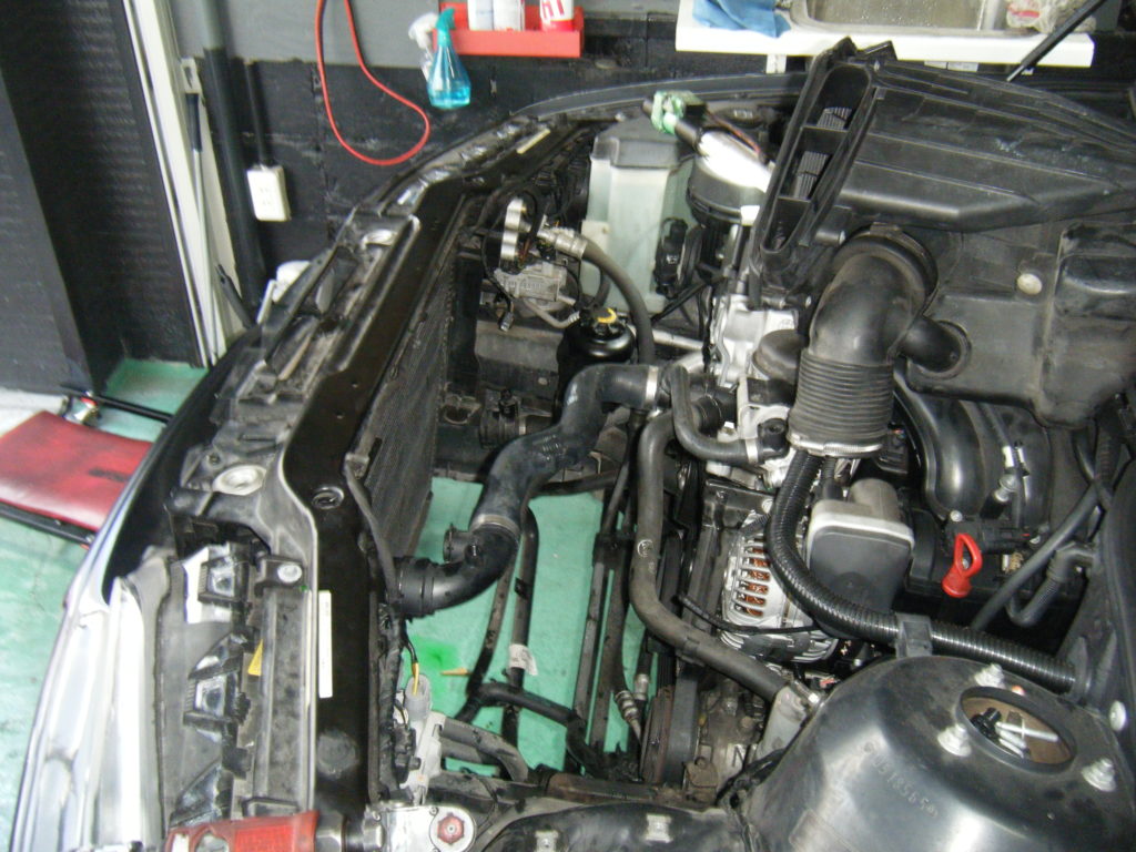 BMW ３シリーズ E46 318I ラジエーター水漏れ修理 兵庫尼崎大阪近畿関西E90E91E92 – カナンオート 中古車販売 兵庫 尼崎 BMW
